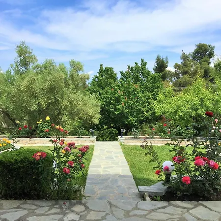 펜션 Green, White & By Dimitrios Ballas In Kriopigi, Halkidiki, Greece *